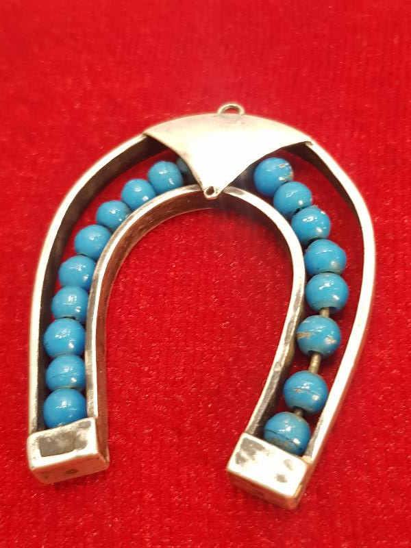 ANTİKA NAL FORMLU GÜMÜŞ ŞANS KOLYESİ 