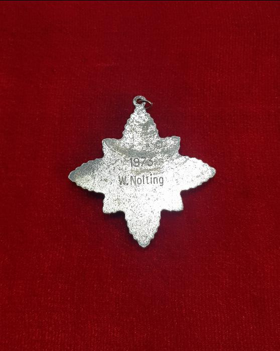 HAÇ FORMLU MİNELİ NİŞAN