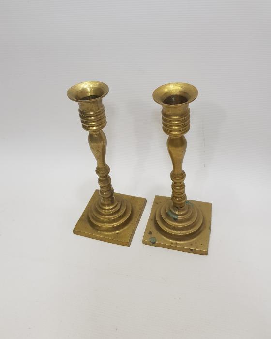 ANTİKA BİR ÇİFT PİRİNÇ ŞAMDAN