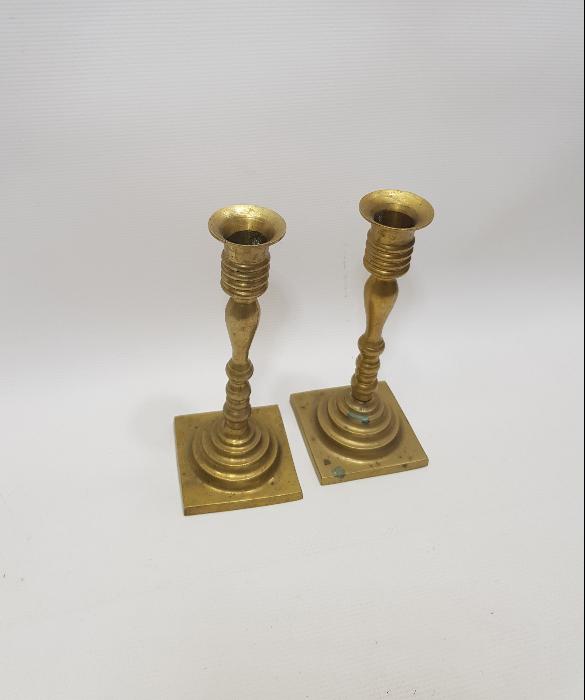 ANTİKA BİR ÇİFT PİRİNÇ ŞAMDAN