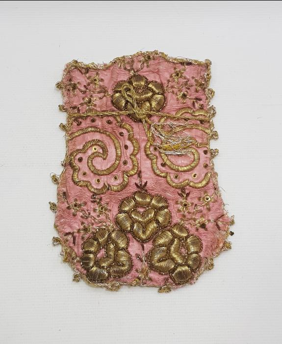 OSMANLI DÖNEMİ ALTIN SIRMA İŞLEMELİ İPEK PARA KESESİ