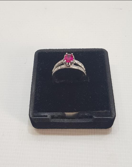 YAKUT TAŞLI PIRLANTA YÜZÜK