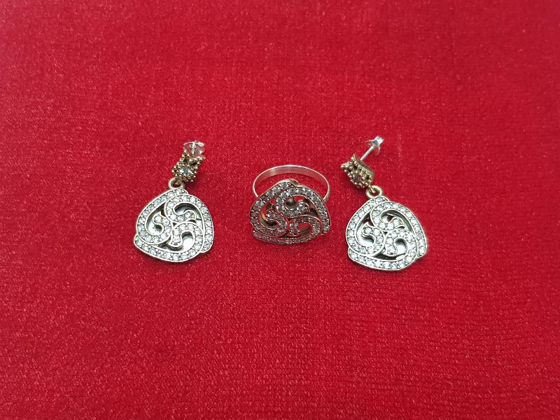 VAV HARFİ TEMALI GÜMÜŞ TAKI SETİ