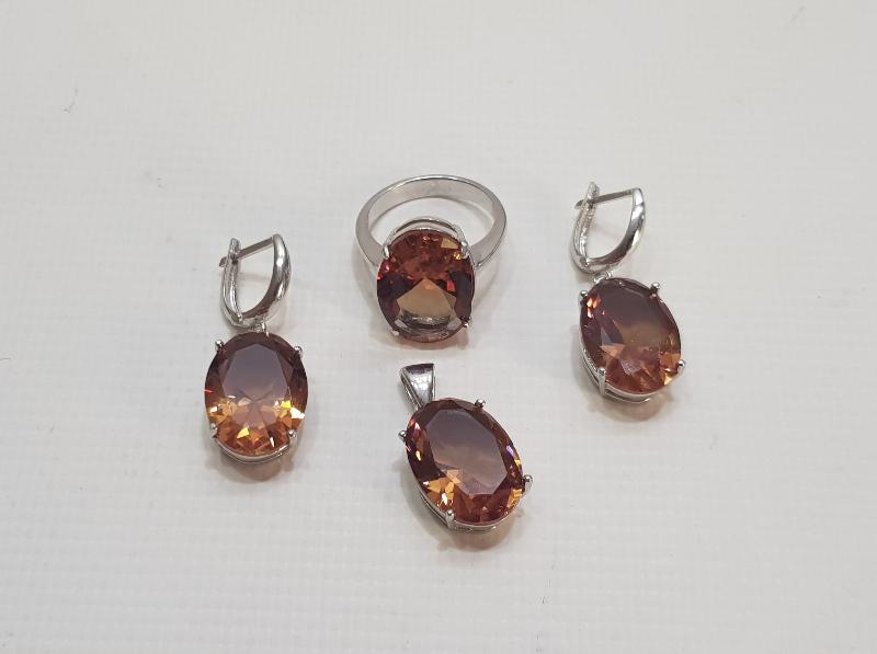 ZULTANİT TAŞLI GÜMÜŞ TAKI SETİ