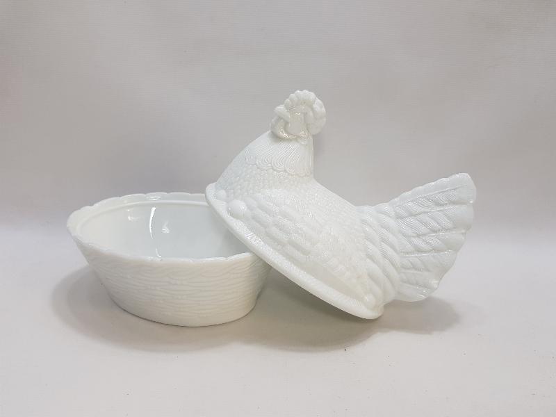 YUMURTLAYAN TAVUK TEMALI OPAL ŞEKERLİK