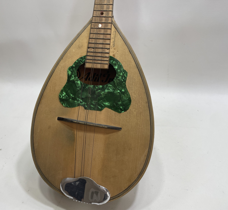 İZMİR İŞİ ANTİKA EL YAPIMI MANDOLİN