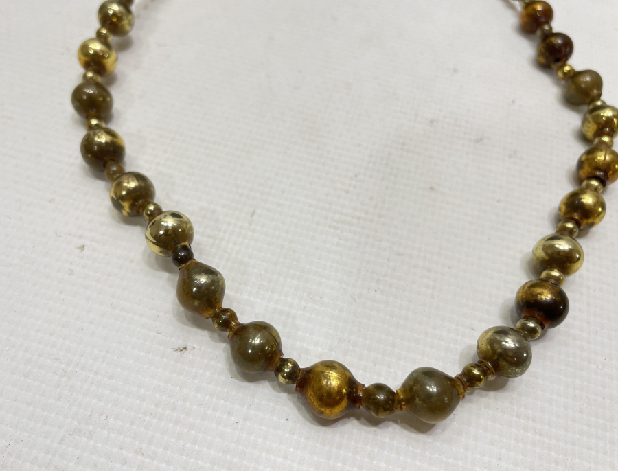 OSMANLI DÖNEMİ ALTIN YALDIZLI ÜFLEME CAM NADİR GERDANLIK	