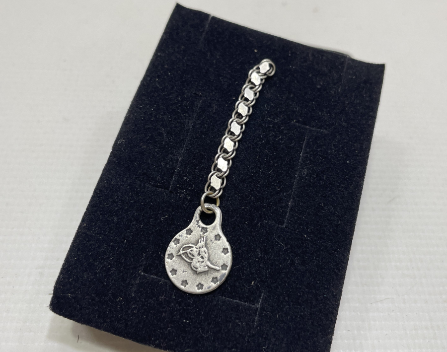 GÜMÜŞ TESPİH PÜSKÜLÜ