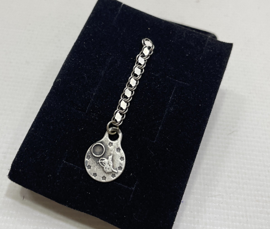 GÜMÜŞ TESPİH PÜSKÜLÜ