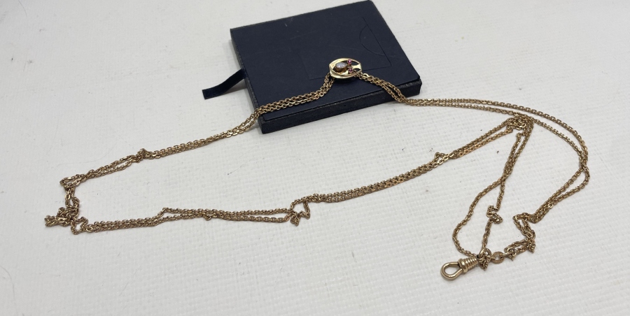 ÜZERİ DOĞAL TAŞLI ALTIN KAPLAMA CEP SAATİ KÖSTEĞİ