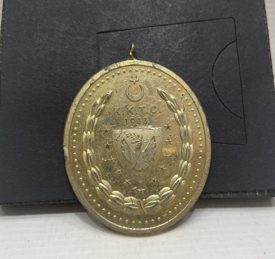 KIBRIS BARIŞ HAREKATINA KATILAN ASKERLERE VERİLMİŞ MİLLİ MÜCADELE MADALYASI