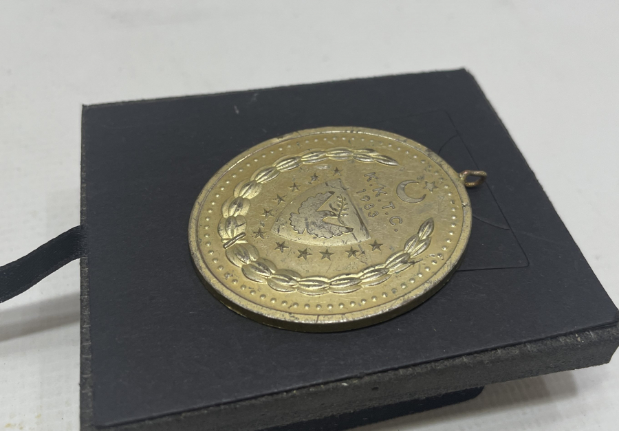 KIBRIS BARIŞ HAREKATINA KATILAN ASKERLERE VERİLMİŞ MİLLİ MÜCADELE MADALYASI