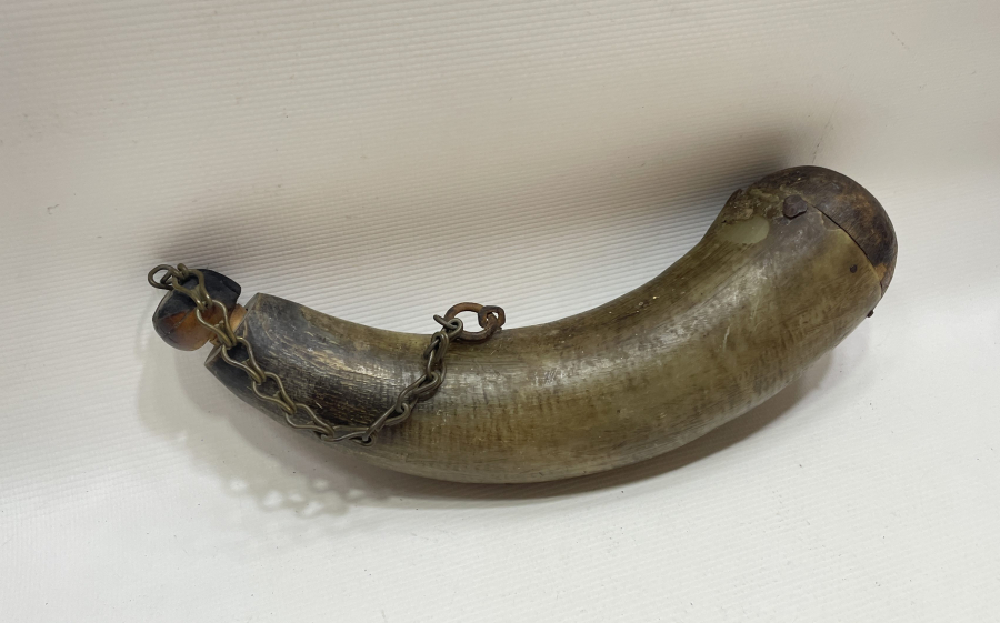 OSMANLI DÖNEMİ BOYNUZDAN MAMUL BÜYÜK BOY BARUTLUK