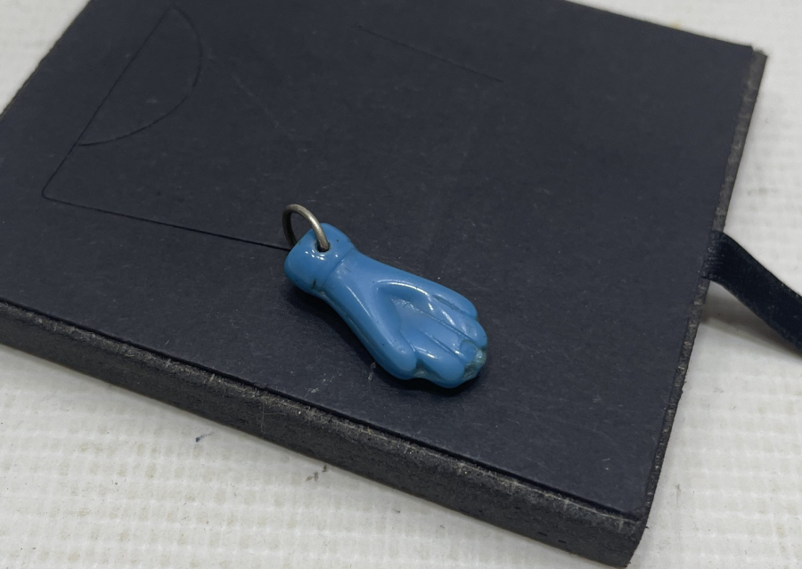 OSMANLI DÖNEMİ FATMA ANANIN ELİ FORMUNDA OPAL KOLYE