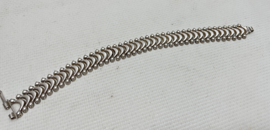 ÖZEL YAPIM BAKLALI GÜMÜŞ BİNDALLI BİLEKLİĞİ