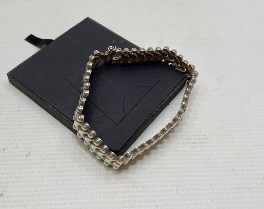 ÖZEL YAPIM BAKLALI GÜMÜŞ BİNDALLI BİLEKLİĞİ