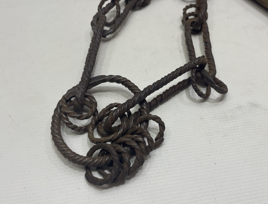 ÜST PARÇASI MENGÜÇ FORMLU ÇOK NADİR TEKKE İŞİ KIRBAÇ