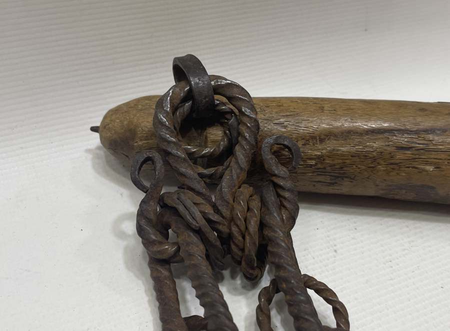 ÜST PARÇASI MENGÜÇ FORMLU ÇOK NADİR TEKKE İŞİ KIRBAÇ