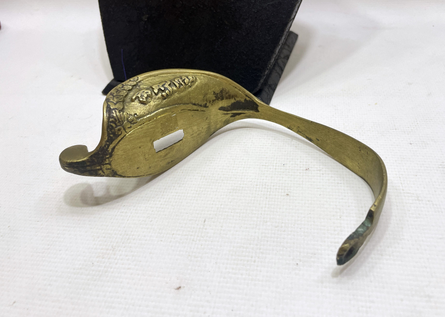 ÜZERİ OSMANLICA MÜTESELLİM İDARESİ KORUMALARINA AİT ÇOK NADİR KILIÇ BALÇAĞI