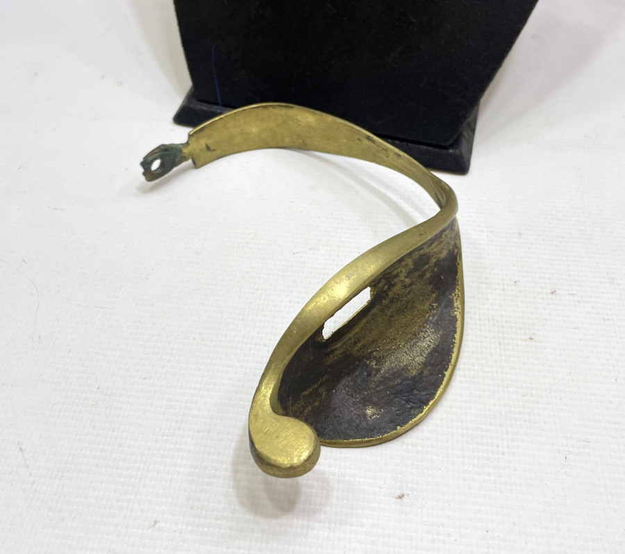 ÜZERİ OSMANLICA MÜTESELLİM İDARESİ KORUMALARINA AİT ÇOK NADİR KILIÇ BALÇAĞI