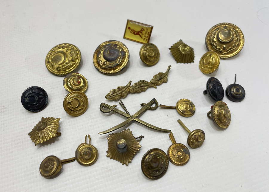 CUMHURİYET BAŞLARI ASKERİ BRÖVE VE ROZET LOTU