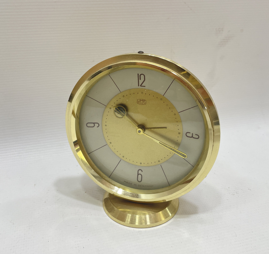 KURMALI ANTİKA MASA SAATİ