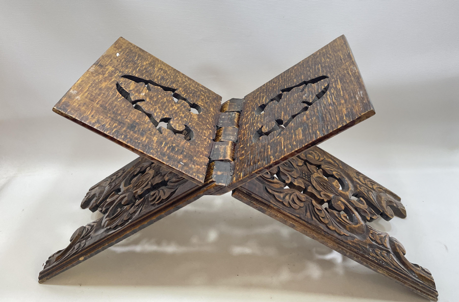 ANTİKA AHŞAP RAHLE