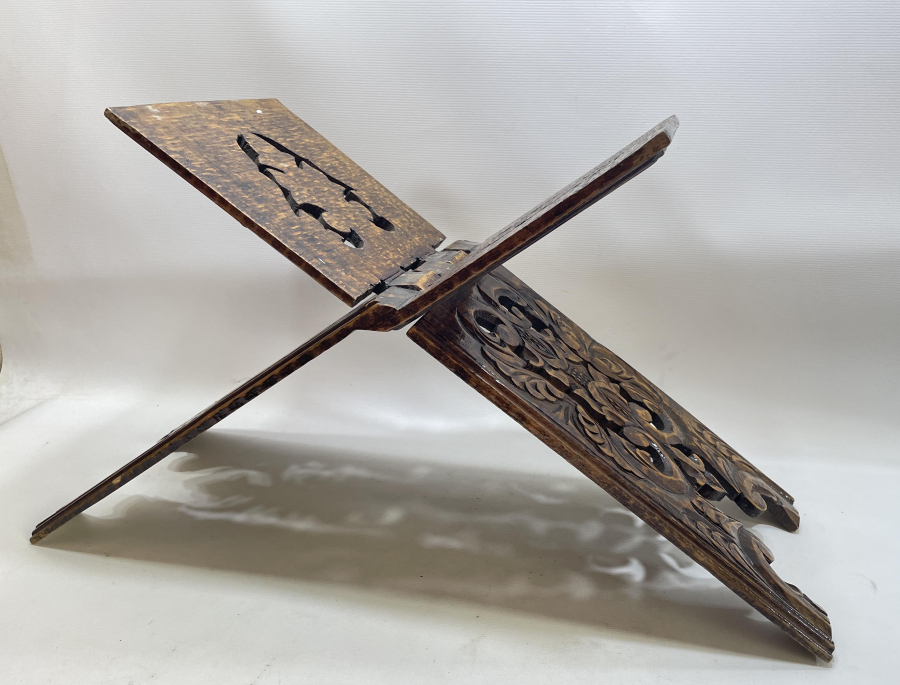 ANTİKA AHŞAP RAHLE