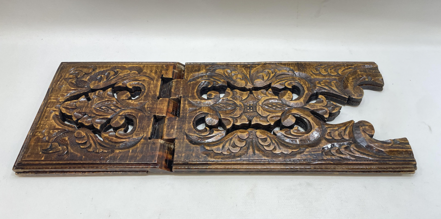 ANTİKA AHŞAP RAHLE