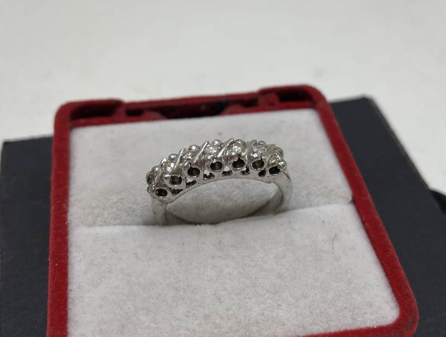 ANTİKA 7 TAŞ PIRLANTA YÜZÜK