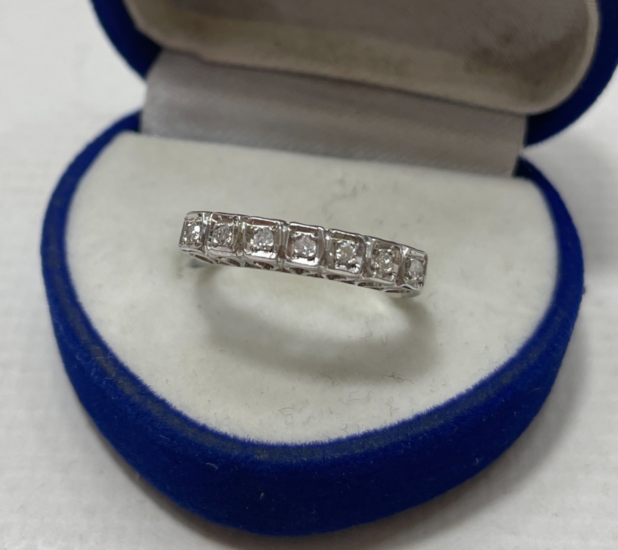 ANTİKA 7 TAŞ PIRLANTA YÜZÜK