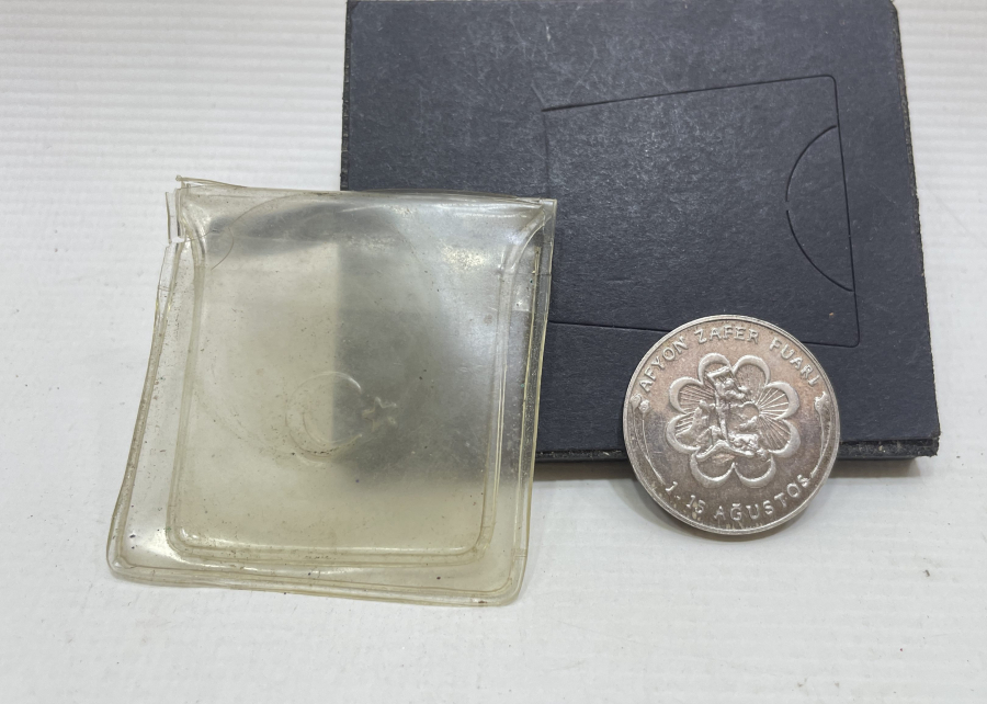 AFYON ZAFER FUARI ANISINA BASILMIŞ GÜMÜŞ HATIRA PARA