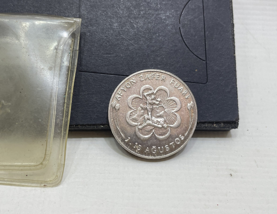 AFYON ZAFER FUARI ANISINA BASILMIŞ GÜMÜŞ HATIRA PARA