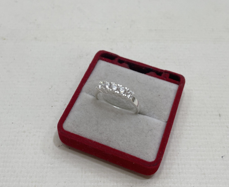 BEŞ TAŞ GÜMÜŞ YÜZÜK