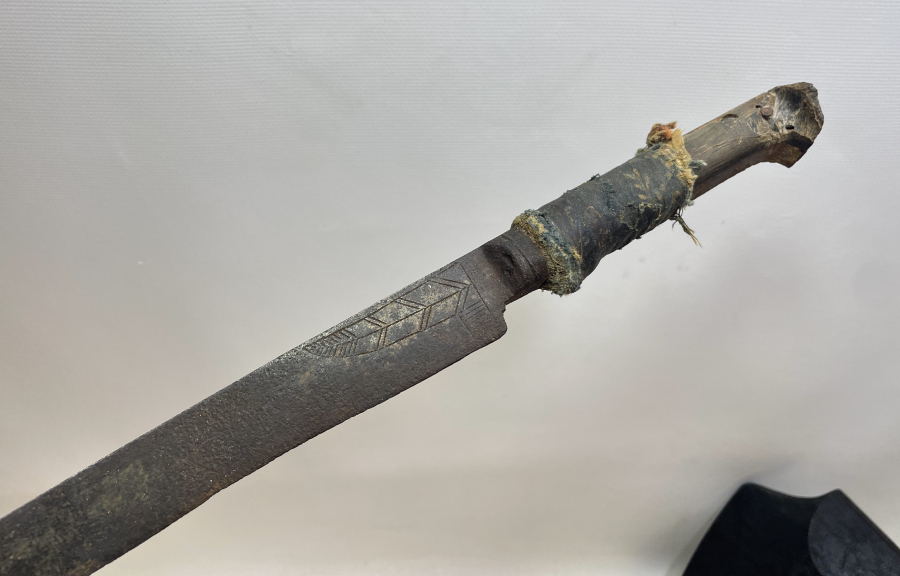 OSMANLI DÖNEMİ DEV BOYDA SAPI DERİ SARMA SÜVARİ YATAĞANI