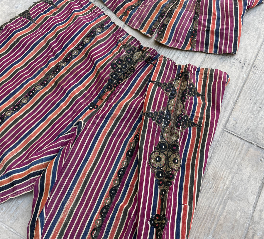 OSMANLI DÖNEMİ SIRMA VE İBRİŞİM İŞLEMELİ ŞALVAR CEPKEN TAKIMI