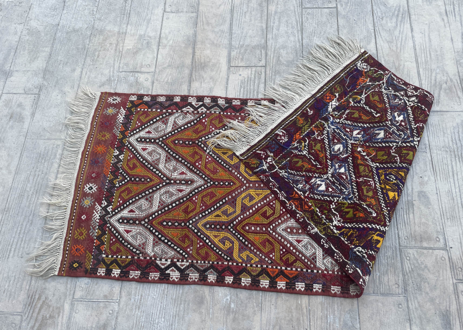 TÜRK BOYU FİGÜRLÜ ÇOK NADİR BEY İŞİ OSMANLI ÇADIR KİLİMİ