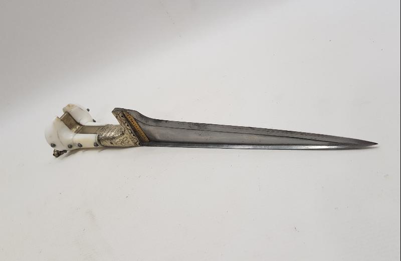 ANTİKA ZIRH DELİCİ HANÇER