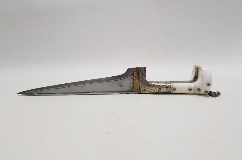 ANTİKA ZIRH DELİCİ HANÇER