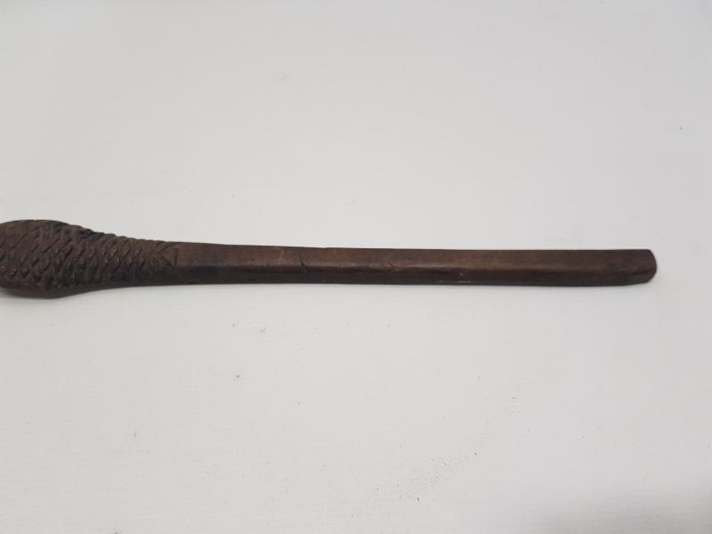 OSMANLI DÖNEMİ AFYON  İŞİ AHŞAP SIRT KAŞIMA ALETİ