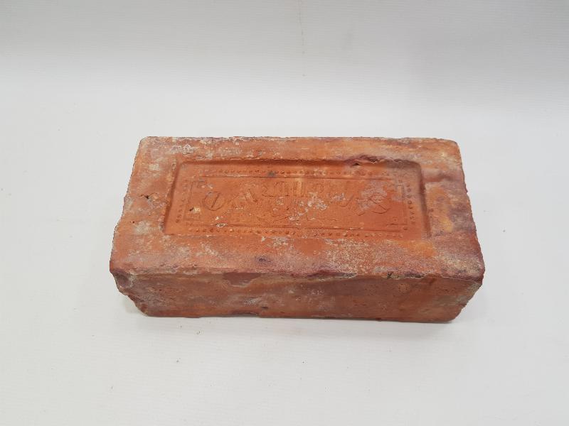 OSMANLICA, ERMENİCE VE FRANSIZCA YAZILI TUĞLA