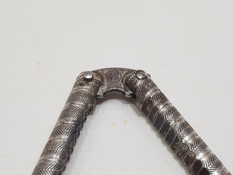 ÜZERİ İŞLEMELİ ANTİKA FINDIK KIRACAĞI 