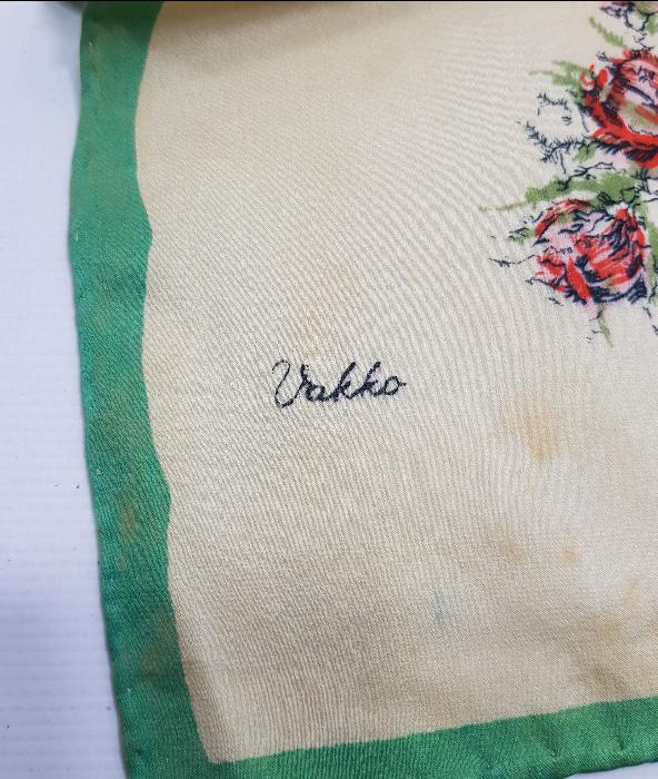 1970'LERDEN VAKKO EŞARP