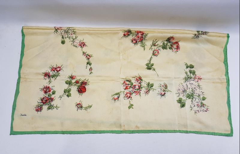 1970'LERDEN VAKKO EŞARP