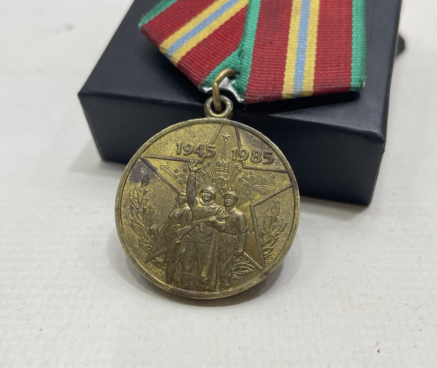 2. DÜNYA SAVAŞI ANISINA BASILMIŞ RUS MADALYA