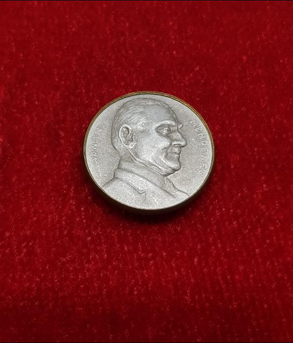 ADANAN MENDERES RESİMLİ NADİR ROZET DÜĞME