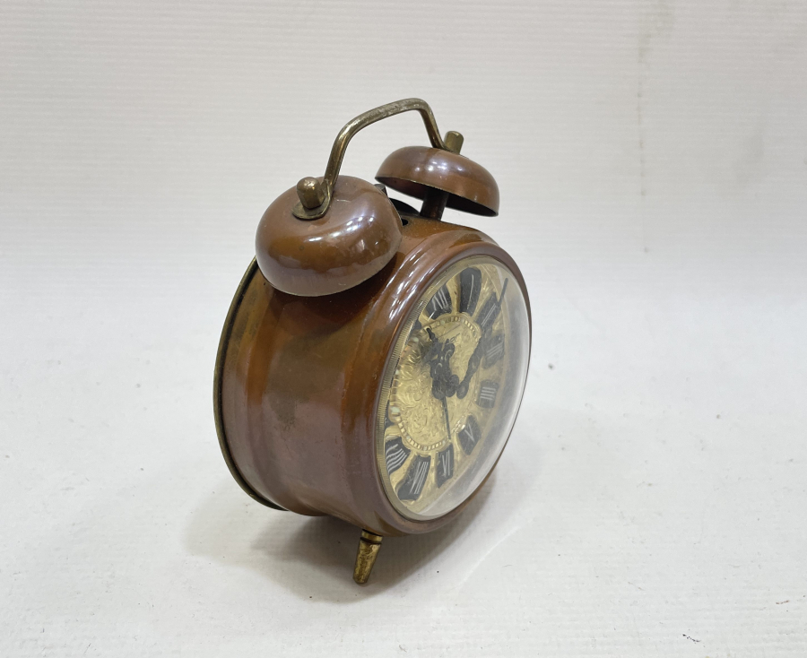 ANTİKA KURMALI MASA SAATİ