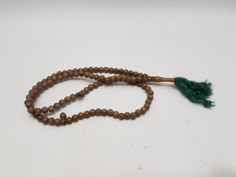 İMAMESİNDE KABE VE KUTSAL YERLERİN RESİMLERİ BULUNAN ANTİKA AHŞAP TESPİH