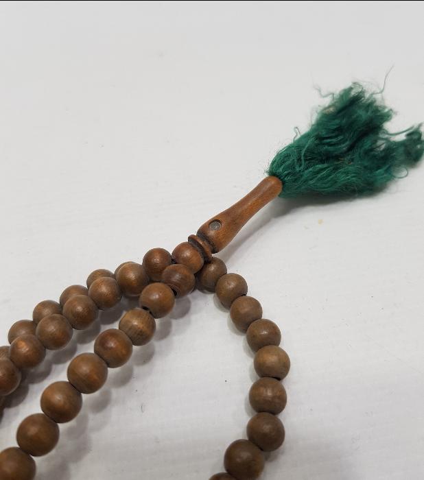 İMAMESİNDE KABE VE KUTSAL YERLERİN RESİMLERİ BULUNAN ANTİKA AHŞAP TESPİH