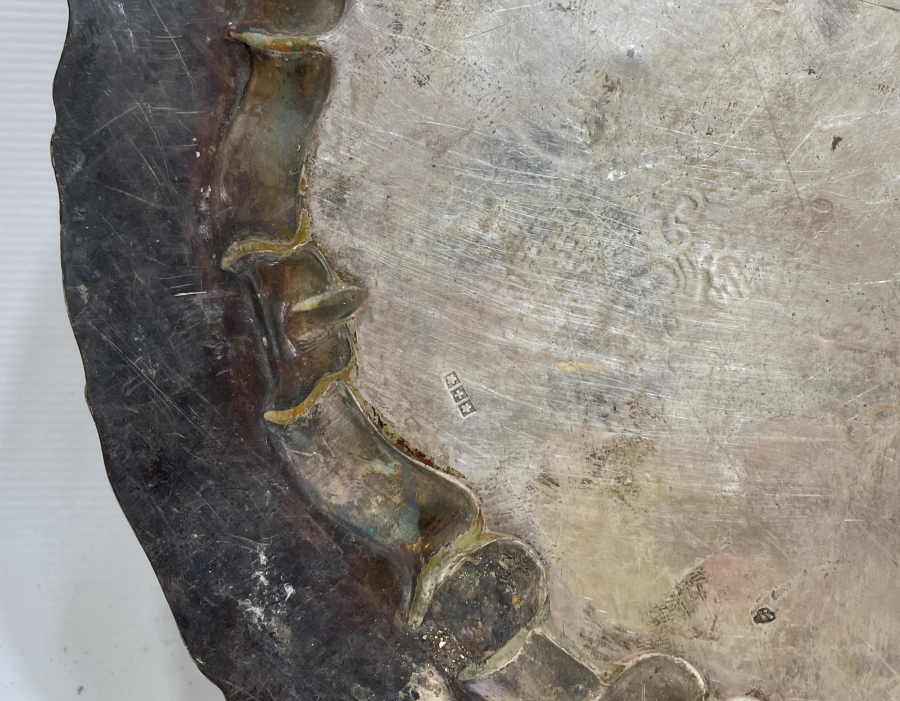 KALEM İŞÇİLİKLİ GÜMÜŞ KAPLAMA ANTİKA İNGİLİZ TEPSİ